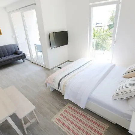 Apartment Navi