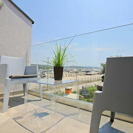 Navi Appartement Bibinje