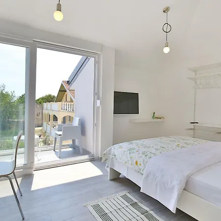 Apartment Navi *